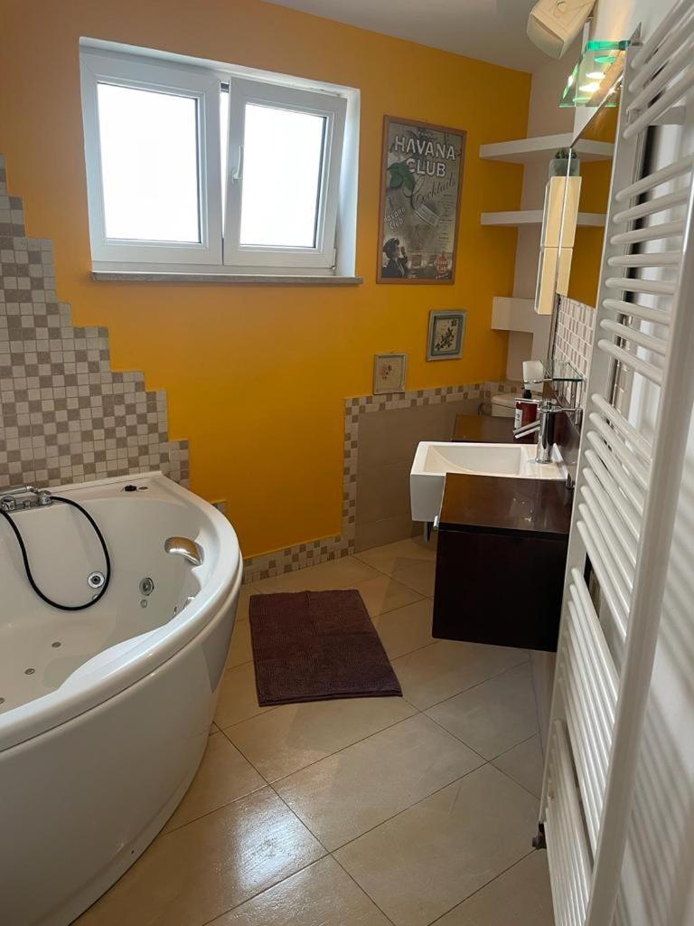 Belview - Beachfront Apartment