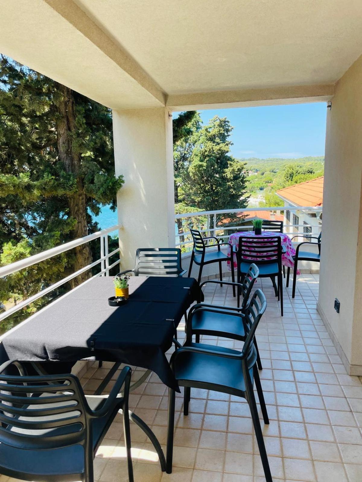 Apartment Belview - Beachfront *
